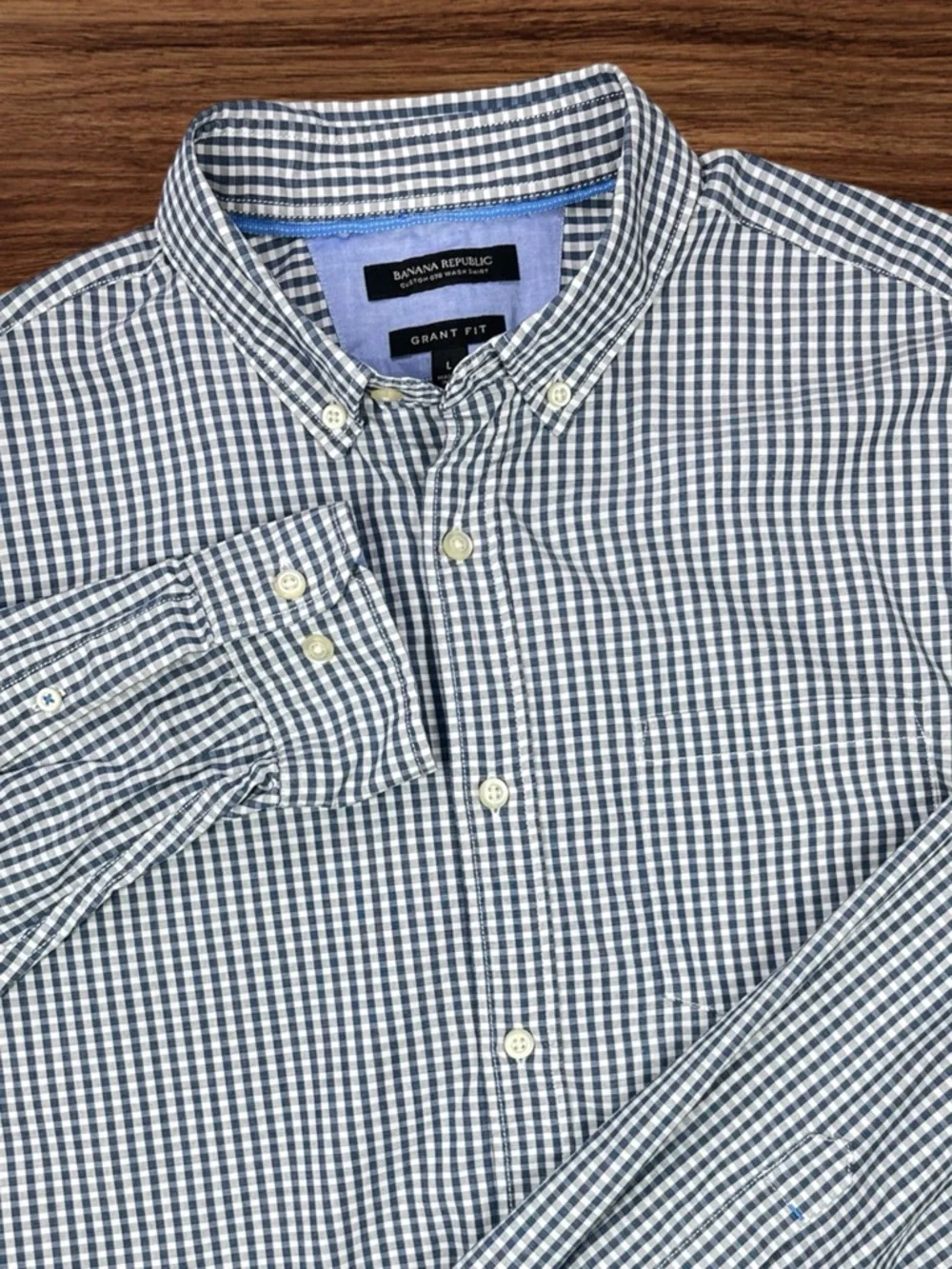 Banana Republic Grant Fit Men’s Blue/White Check Pattern L/S Dress Shirt. Large